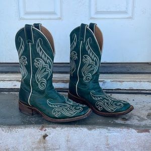 Justin boots BRL211, 8 1/2 B, worn twice, excellent condition.